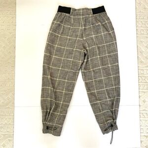 Alice + Olivia Women’s Gray Plaid Stretch Toggle Joggers, size 8, Pockets, EUC